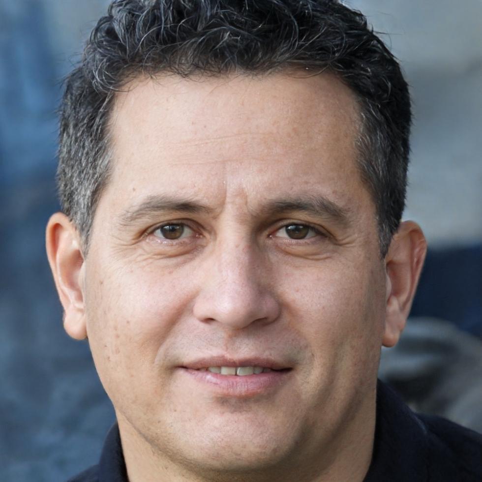 Retrato profesional de Sebastián Morales